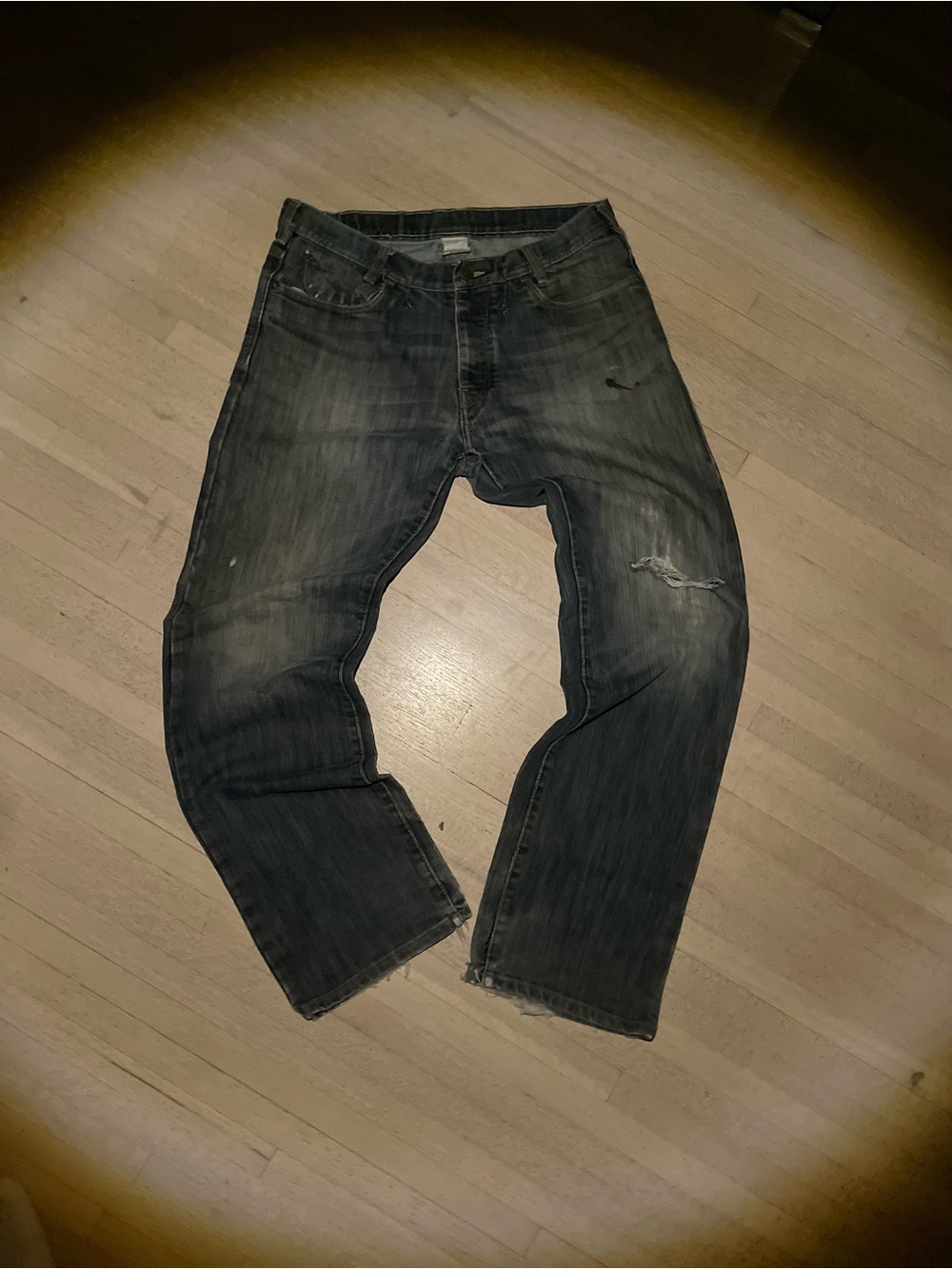Men's Distressed Dark bootcut jeans
